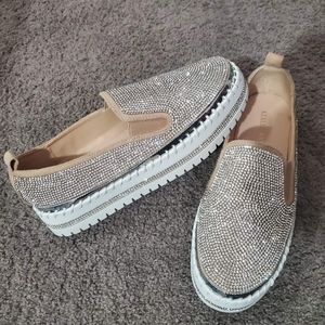 NWOT Azalea Wang Bling Platform Slip-Ons Size 7